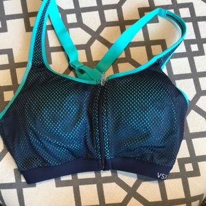VSX Victoria’s Secret Knockout sports bra 32DD